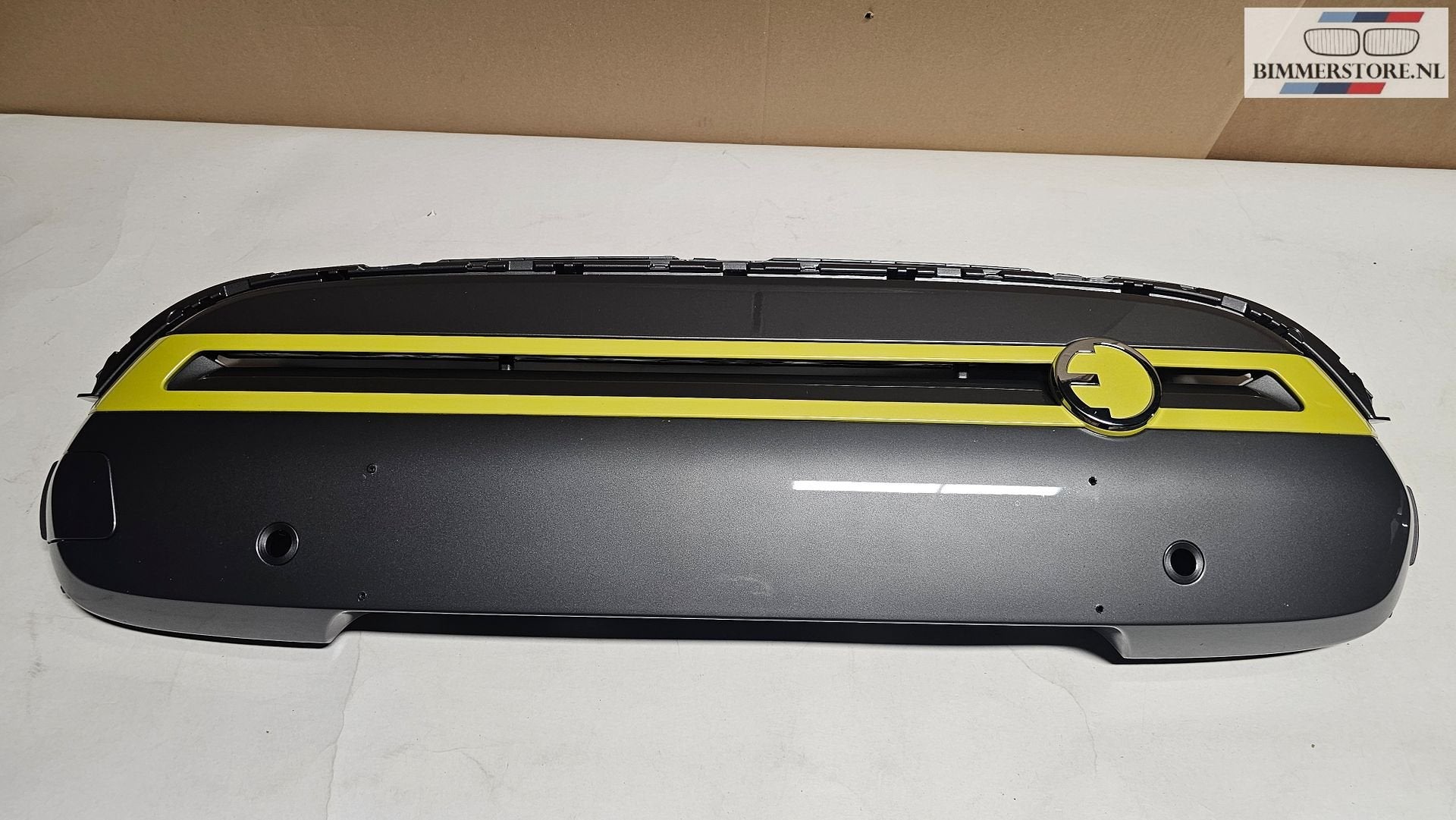Grille frame Mini Cooper serie F56 electric  51137947501 794, Gebruikt, -, Ophalen of Verzenden, Mini