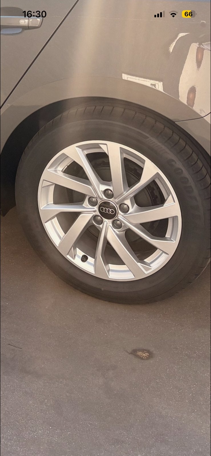 Jantes 16 pouces Audi A1 d'origine neuves + pneus Goodyear, Autos : Pièces & Accessoires, 16 pouces, Pneus été, Pneu(s), Enlèvement