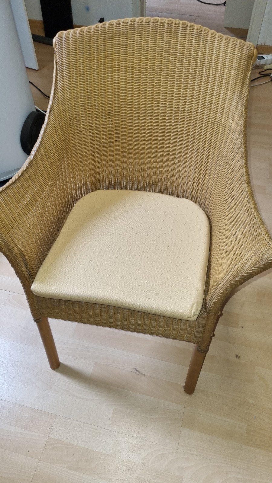 Loom stoelen., Enlèvement