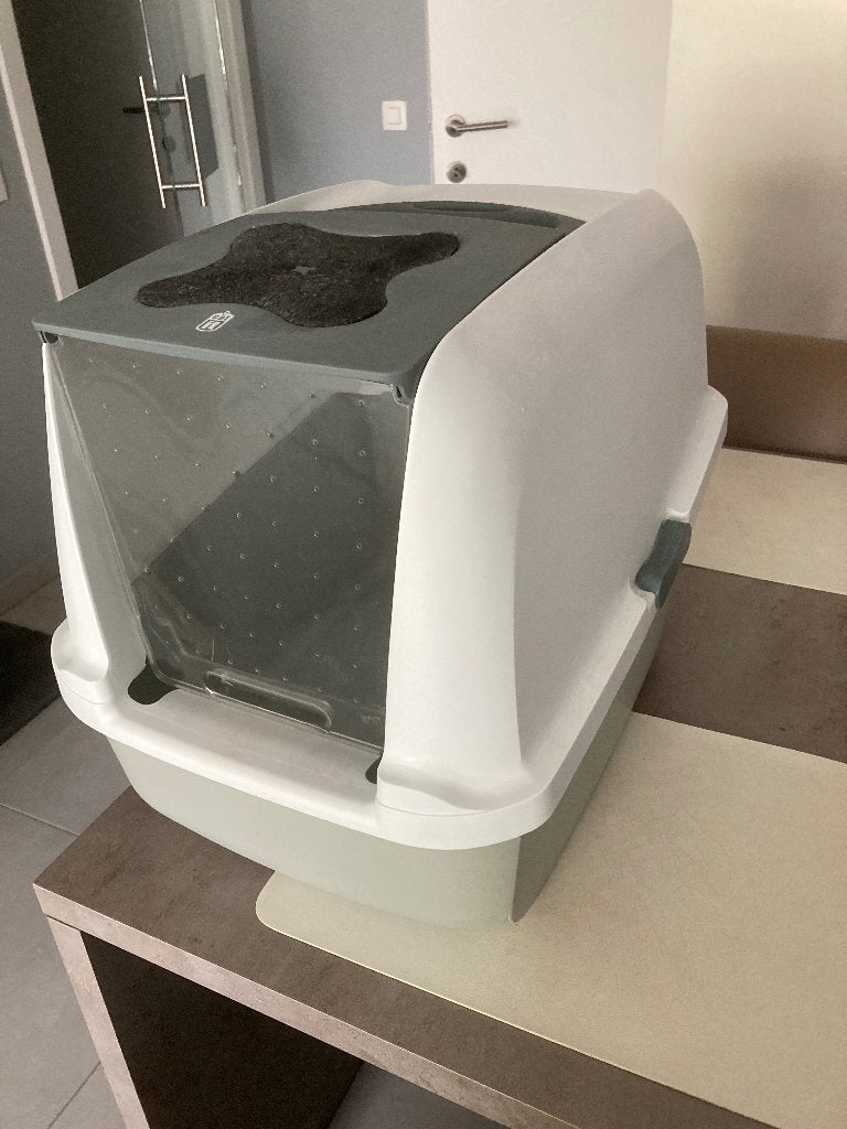 kattenbak, Ophalen, Zo goed als nieuw, Gesloten