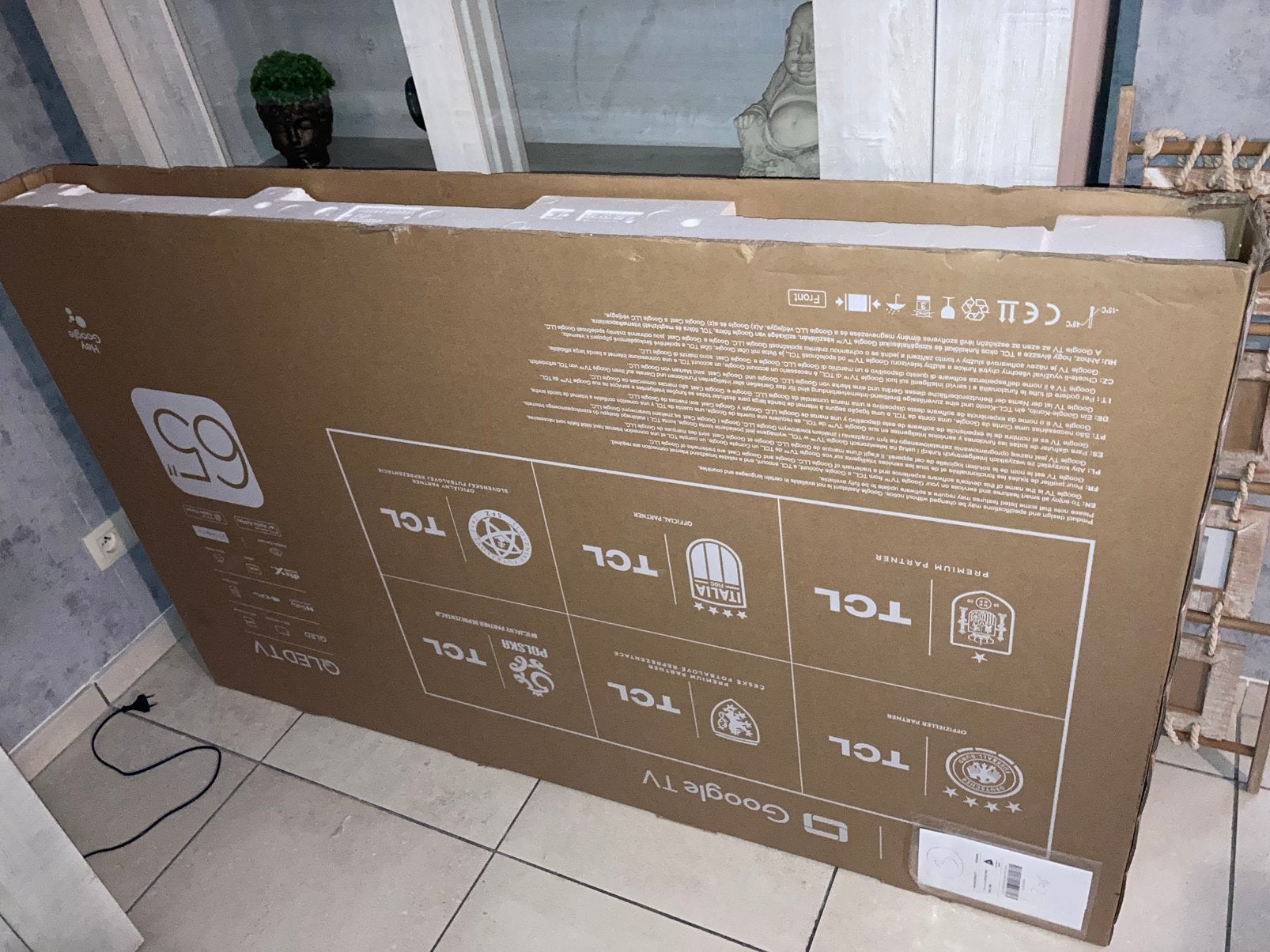 TCL 65T69C QLED Google TV 65" (2025), QLED, 50 Hz, Zo goed als nieuw, 100 cm of meer