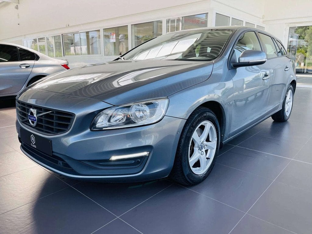 Volvo V60 2.0D * GARANTIE + GPS * (bj 2017, automaat), Auto's, Volvo, Automaat, Stof, Gebruikt, Euro 6