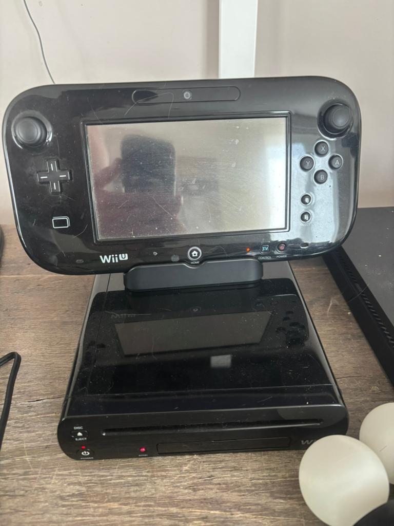 Wii U Nintendo met spelletjes, Games en Spelcomputers, Spelcomputers | Nintendo Wii U, Ophalen, Zo goed als nieuw, Met 1 controller