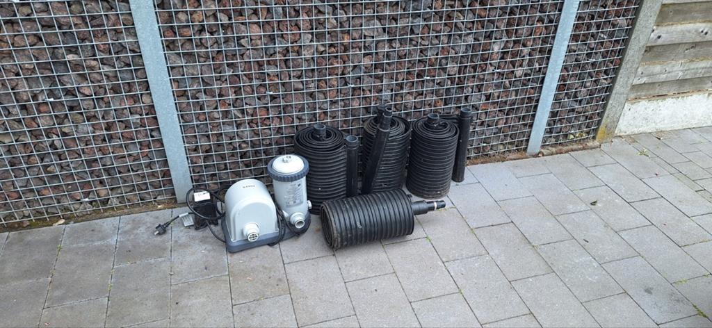 Zonnecollector epdm matten + pomp, Tuin en Terras, Ophalen