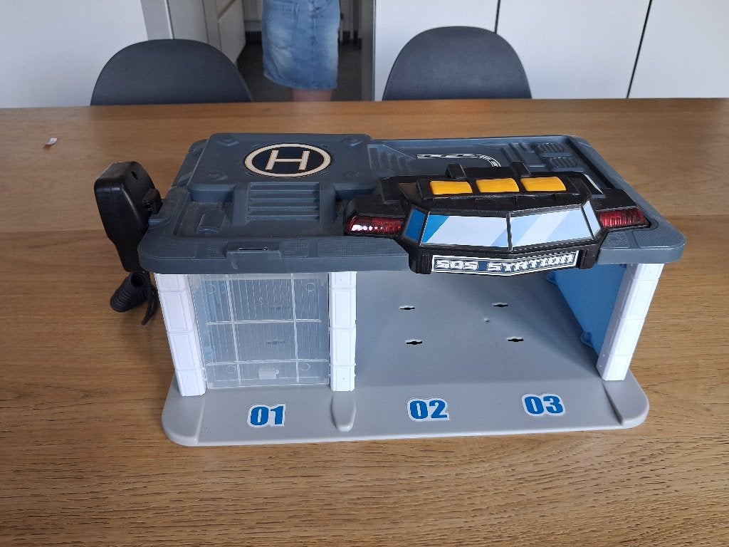 Kleine autogarage, Kinderen en Baby's, Ophalen of Verzenden, Gebruikt, Jongen of Meisje