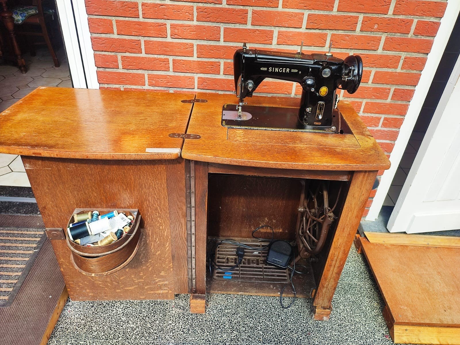oude electrische singer, Ophalen