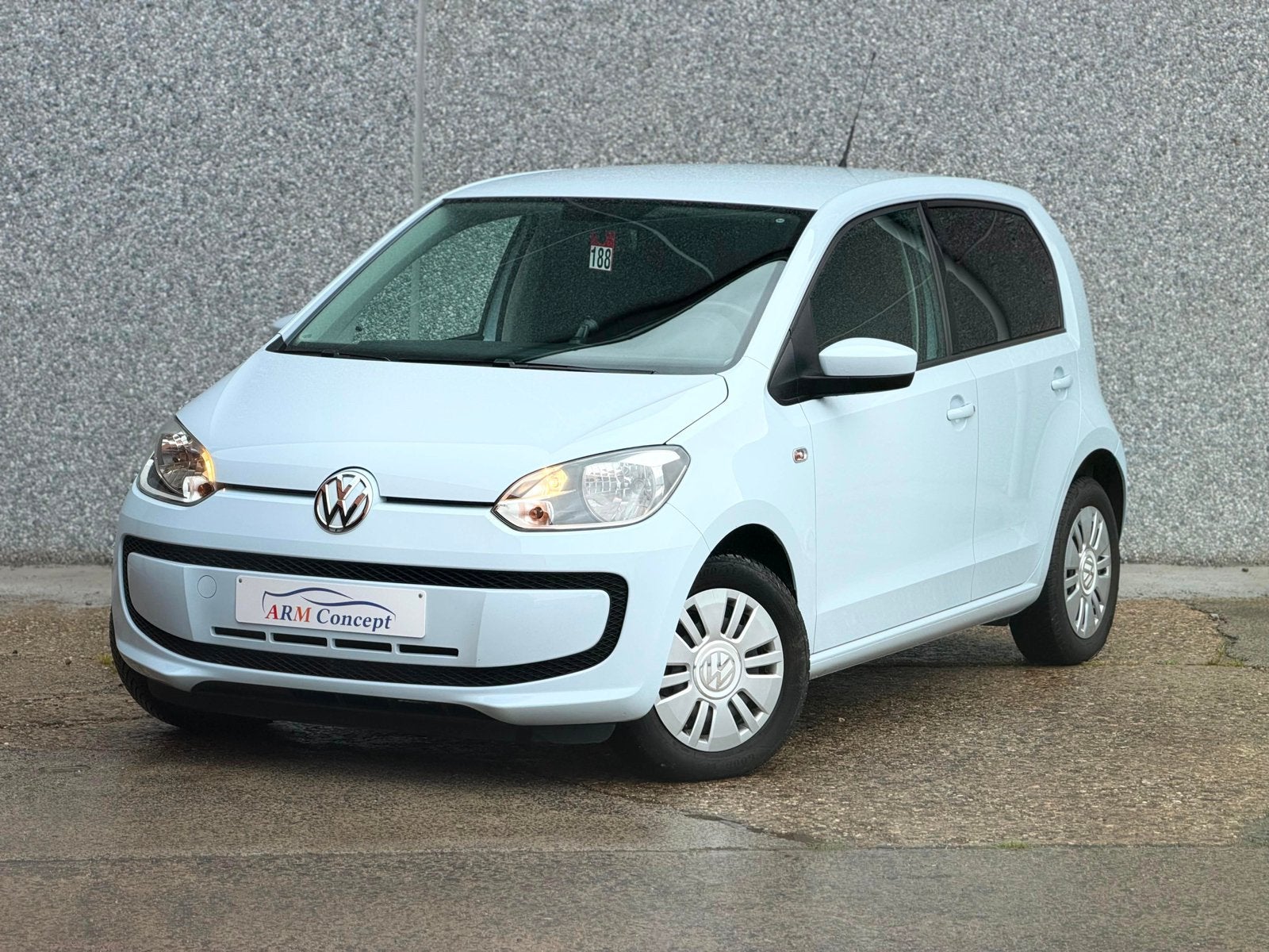 Volkswagen UP! 1.0 Essence ** 42000km**1er prop garantie lan, Auto's, Euro 5, Wit, Bedrijf, 5 deurs
