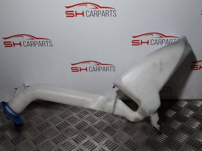 Ruitensproeiertank voor van een Volkswagen Fox, Gebruikt, -, Volkswagen, -