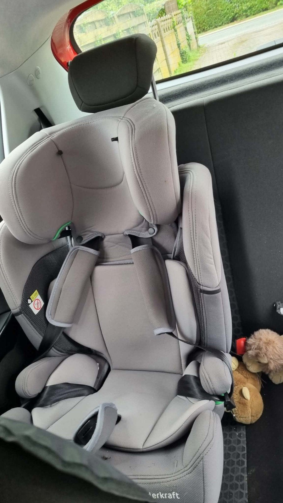 Kinderkraft autostoel, Ophalen
