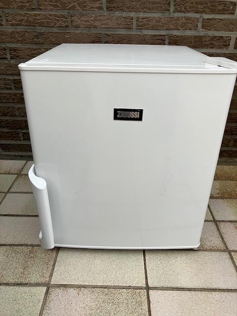 mini koelkast met vriesvak van het merk zanussi, Enlèvement, Avec compartiment congélateur