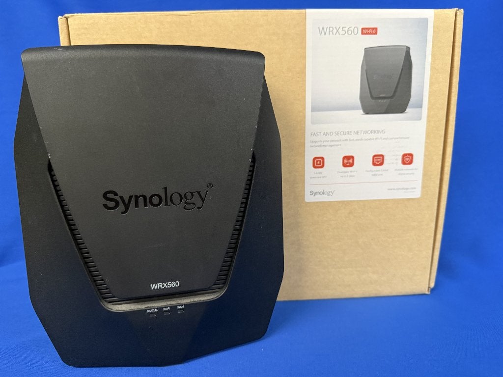 router Synology WRX560, Computers en Software, Verzenden, Gebruikt, Router, Synology