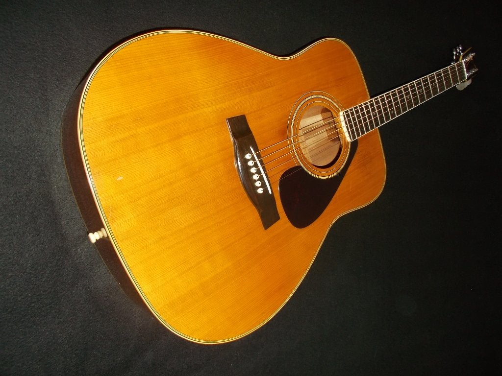 Akoestische gitaar YAMAHA FG-340 uit 1979, Muziek en Instrumenten, Snaarinstrumenten | Gitaren | Akoestisch, Ophalen, Gebruikt