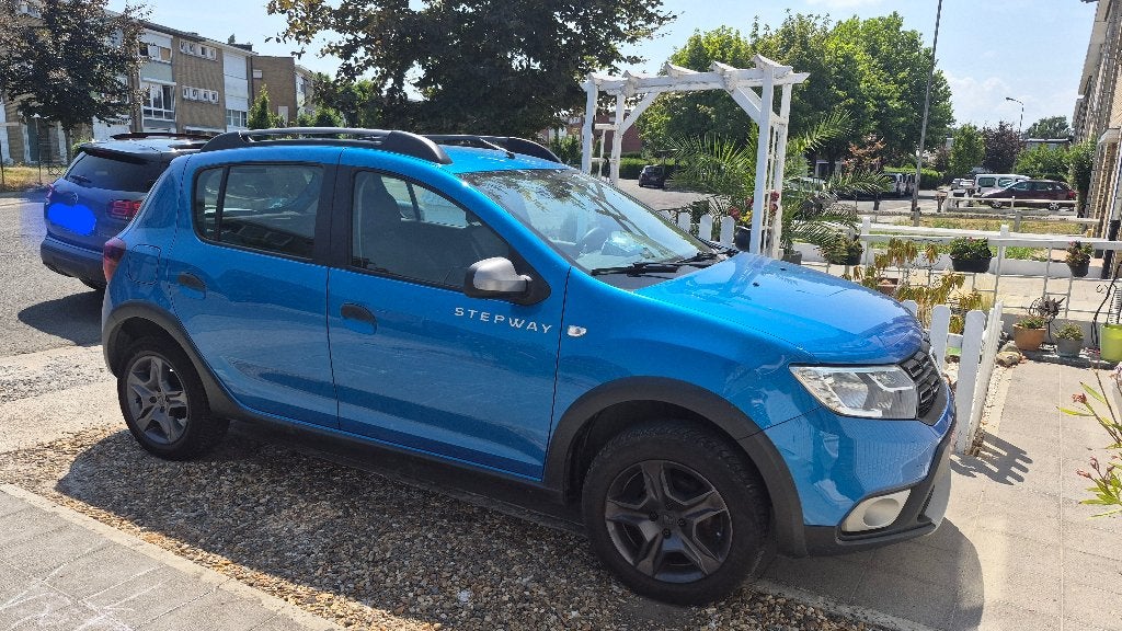 Voiture dacia sandero, Achat, 5 portes, 5 places, USB