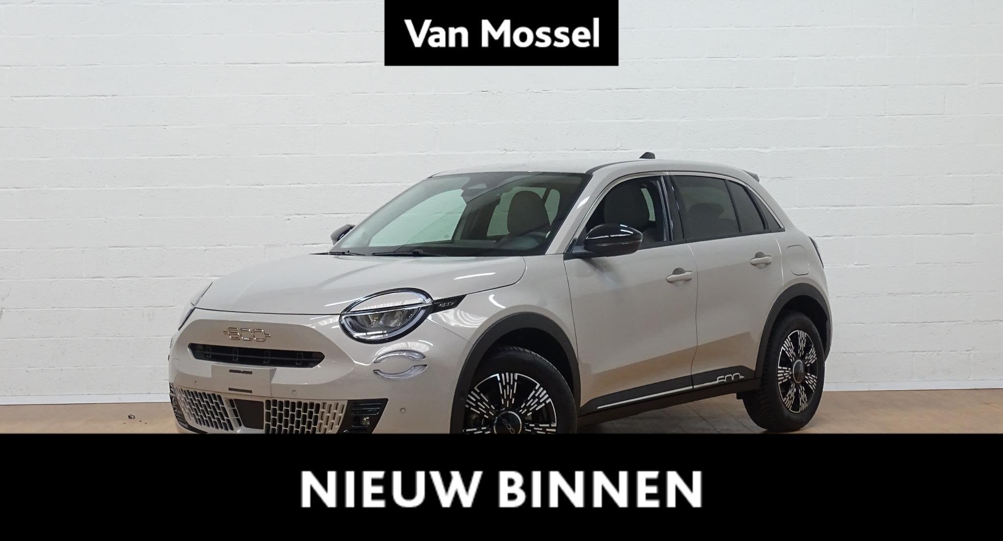 Fiat 600 1.2 Hybrid 100cv DCT La Prima VERWACHT, Autos, Achat, Entreprise, 109 g/km, Beige
