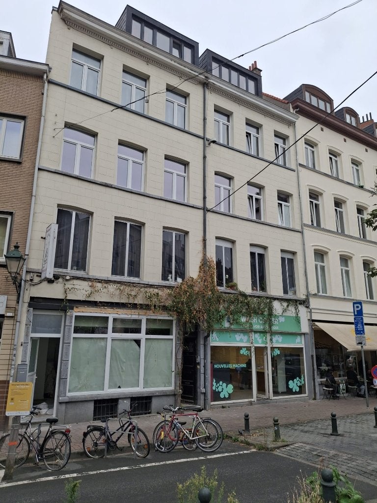 Appartement 80 M2 avec terrasse, Immo, 50 m² ou plus, Bruxelles