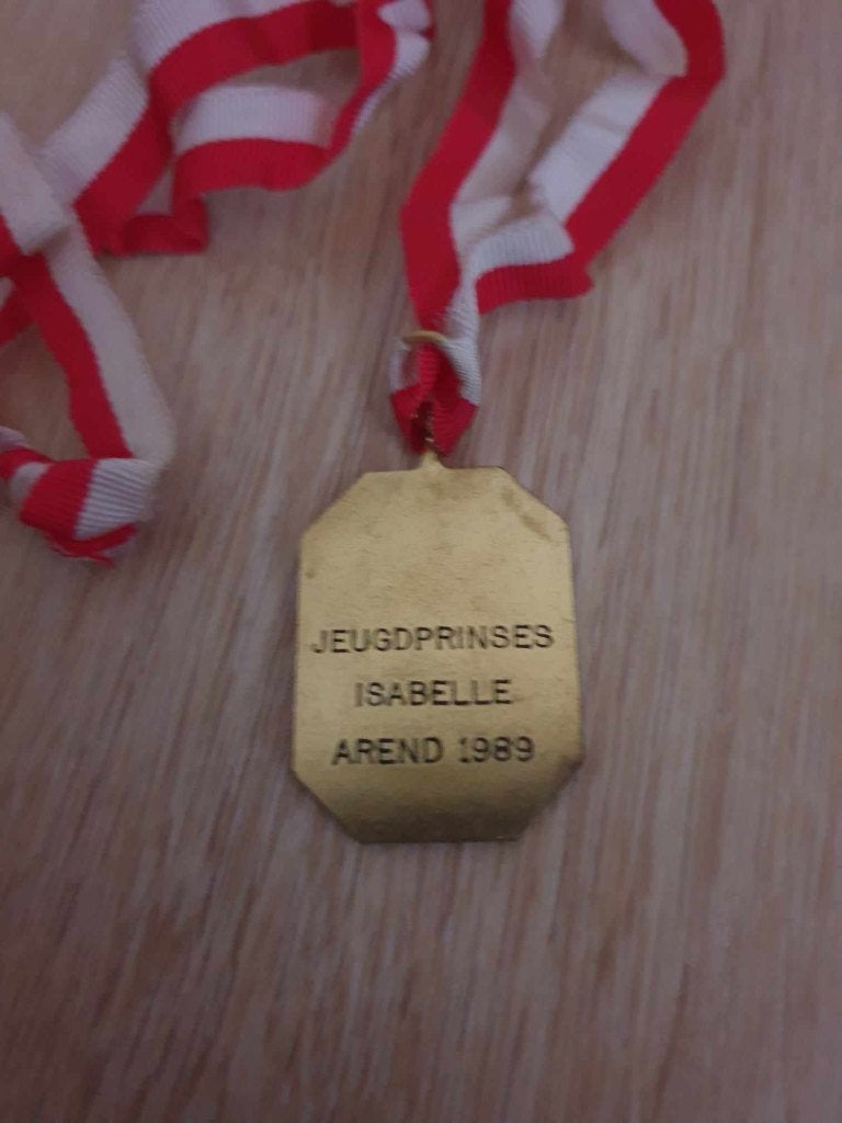 Carnaval Aalst medaille jeugdprinses Isabelle 1989, Enlèvement ou Envoi