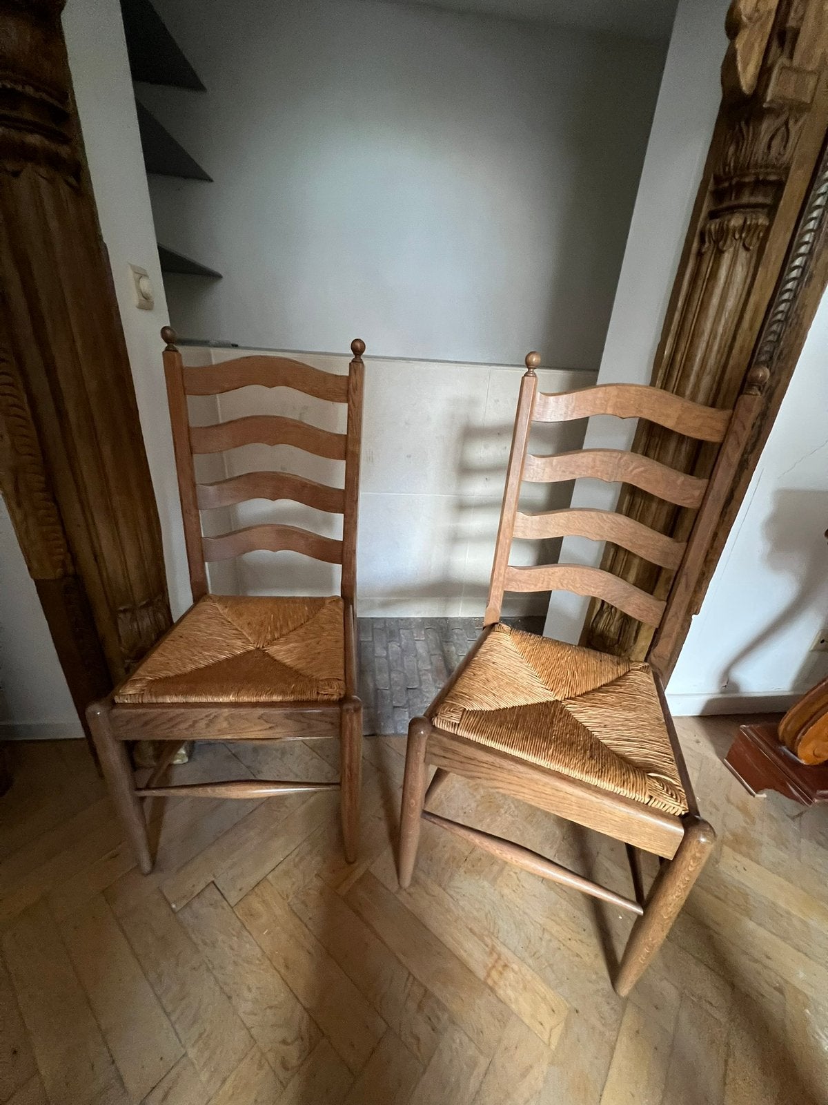Stoelen, Ophalen