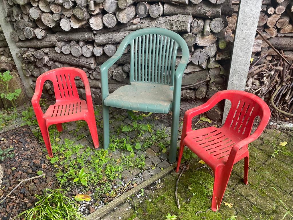 2 rode kinderstoeltjes, Ophalen, Gebruikt, Kunststof, Stapelbaar