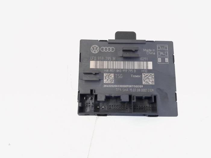 Centrale Deurvergrendelings Module van een Audi Q5, Gebruikt, -, -, -
