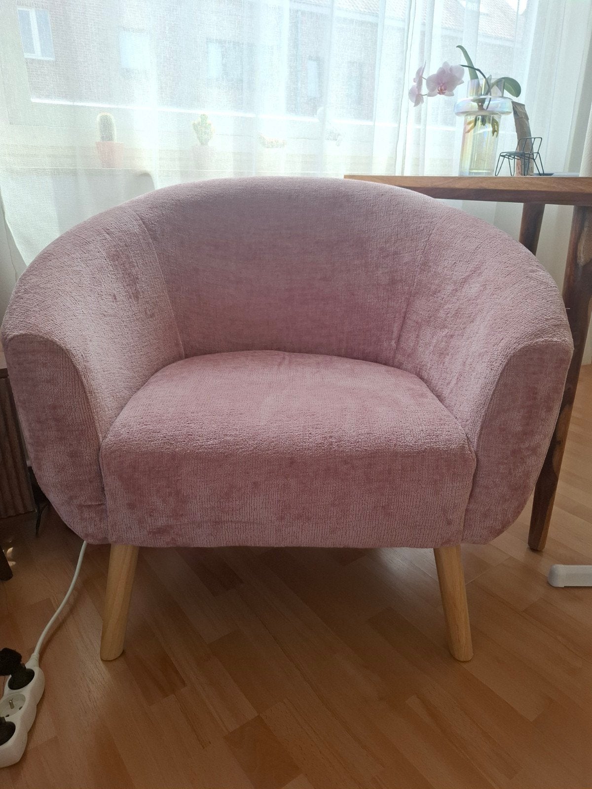 fauteuil rose, Enlèvement