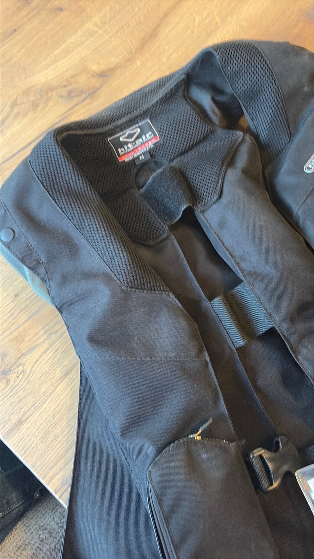 Hit air airbag vest, Animaux & Accessoires, Chevaux & Poneys | Autres trucs de cheval, Enlèvement ou Envoi, Comme neuf