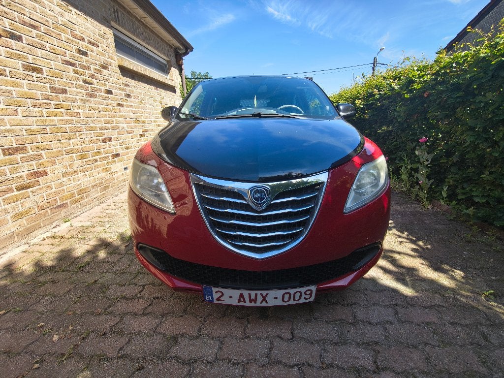 Lancia Ypsilon 1.2 Fire Evo II Black & Red, Auto's, Voorwielaandrijving, Stof, 1242 cc, 4 cilinders