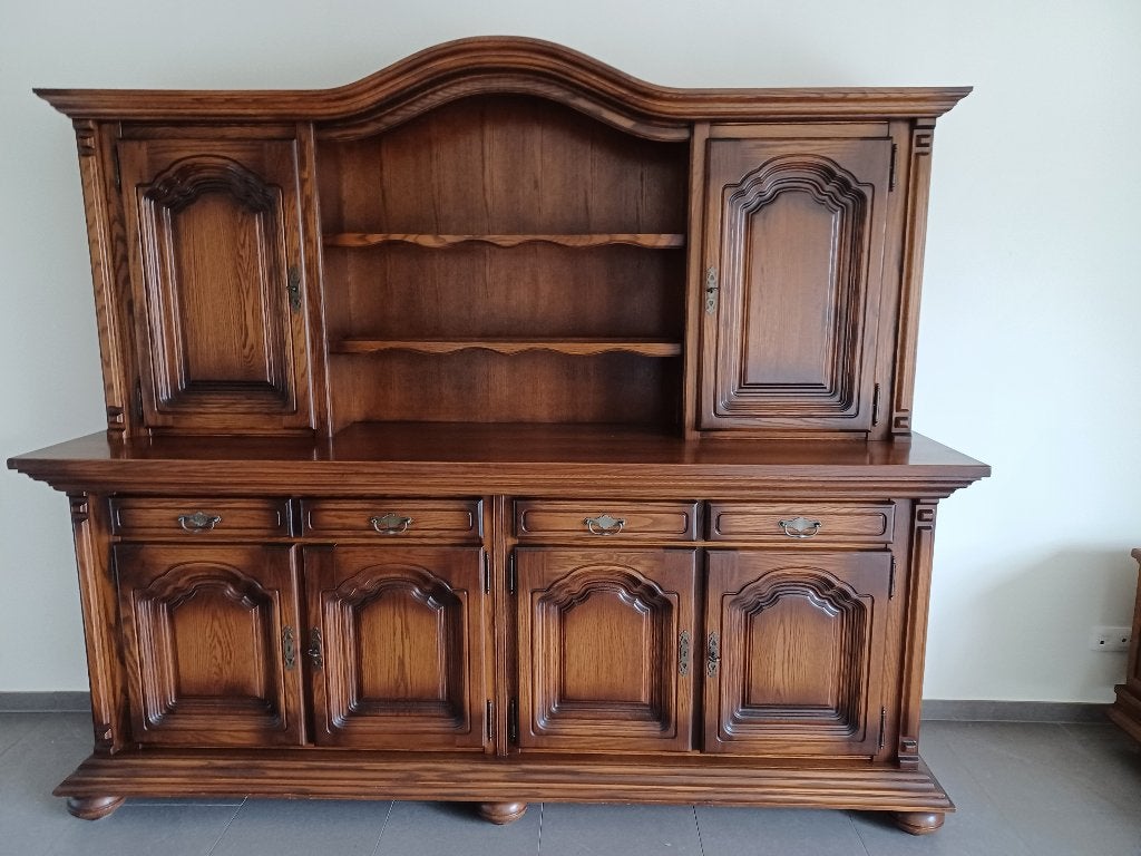 Eetkamer eiken kast donker kleur, Ophalen, Gebruikt