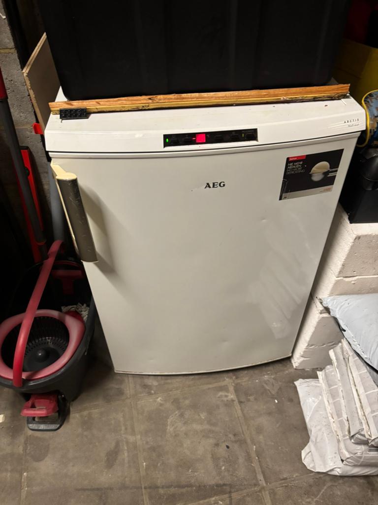 Congélateur, Minder dan 85 cm, Tussenbouw, Zo goed als nieuw, Ophalen