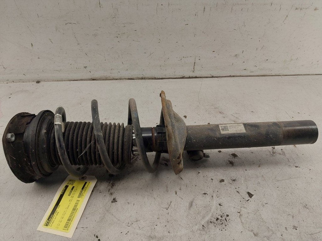 AMORTISSEUR OU ABSORBEUR DE CHOC AVANT GAUCHE (|5Q0413023GP|, Volkswagen, Volkswagen AG, Utilisé, Kundenbetreuung@volkswagen.de