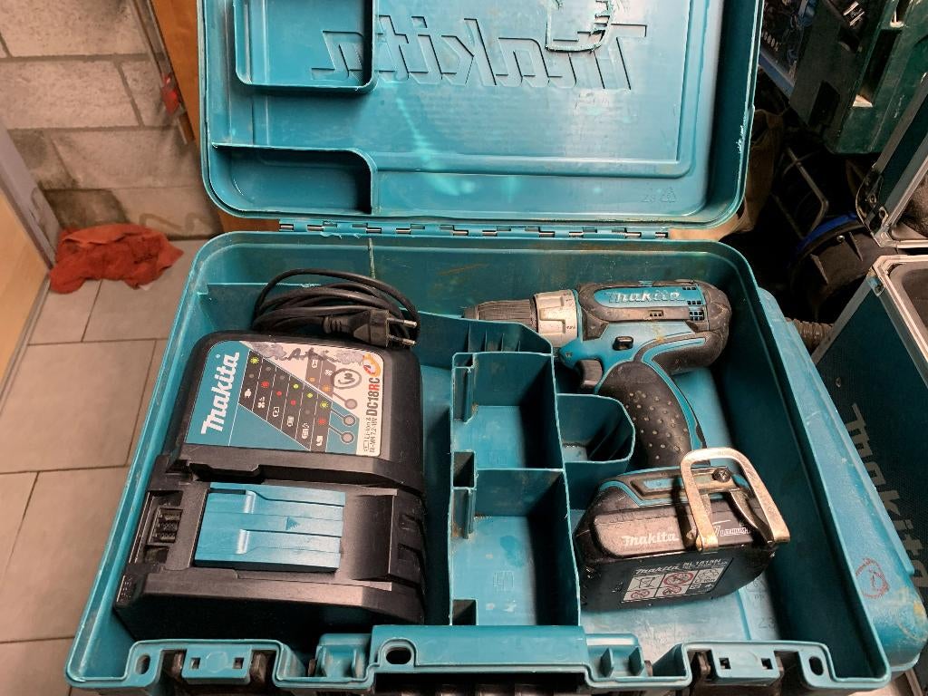 Boor - schroefmachine Makita, Ophalen, Gebruikt, Boor- en Schroefmachine