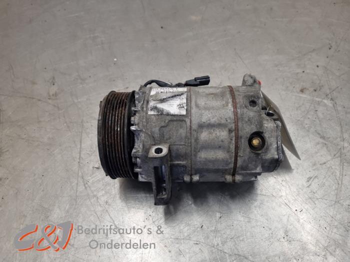 Pompe clim d'un Renault Master, Renault, -, 3 mois de garantie, Utilisé