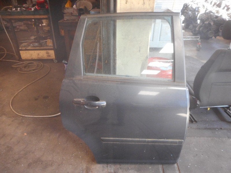 PORTE DROITE ARRIÈRE Ford C-Max (DM2) (01-2007/09-2010), Autos : Pièces & Accessoires, Porte, Arrière, Henry-Ford-Straße  1
50735  Köln, DE