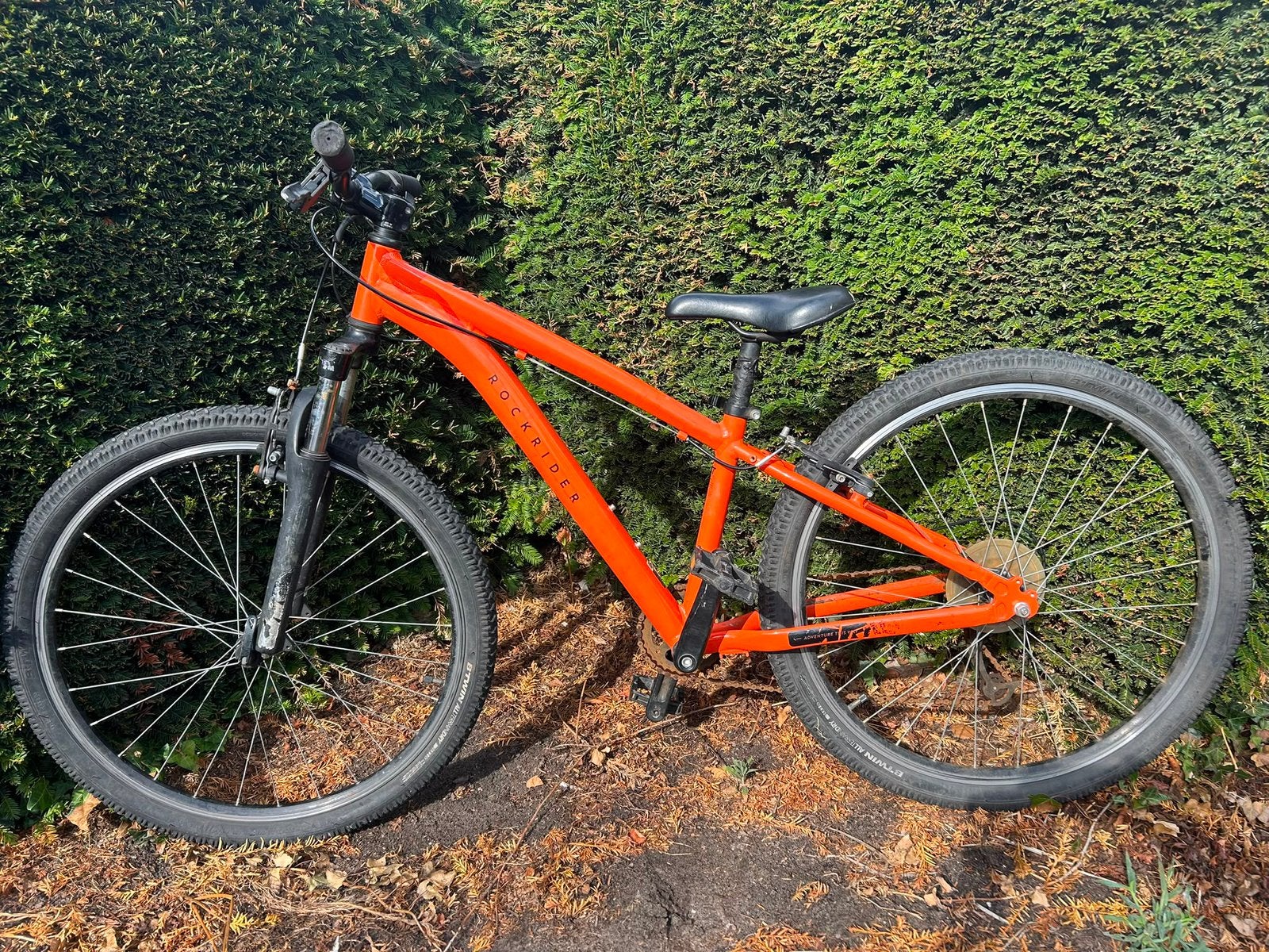 Mountainbike fiets 26 inch net nazicht gehad, Fietsen en Brommers, Ophalen, Zo goed als nieuw