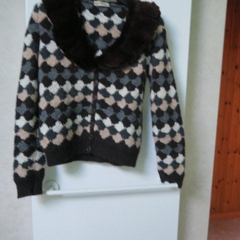 Gileetje motief alpaca kraag bruin Blumarine mt 40 (it 44), Kleding | Dames, Meerkleurig, Nieuw, Ophalen of Verzenden, Blumarine