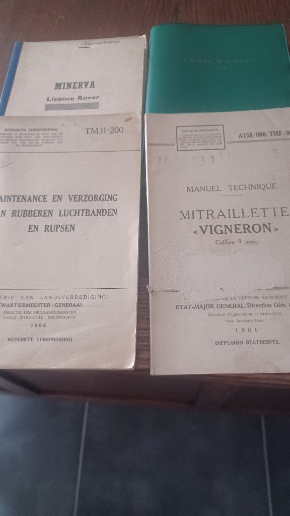 boekje landrover,minerva,vigneron, Ophalen