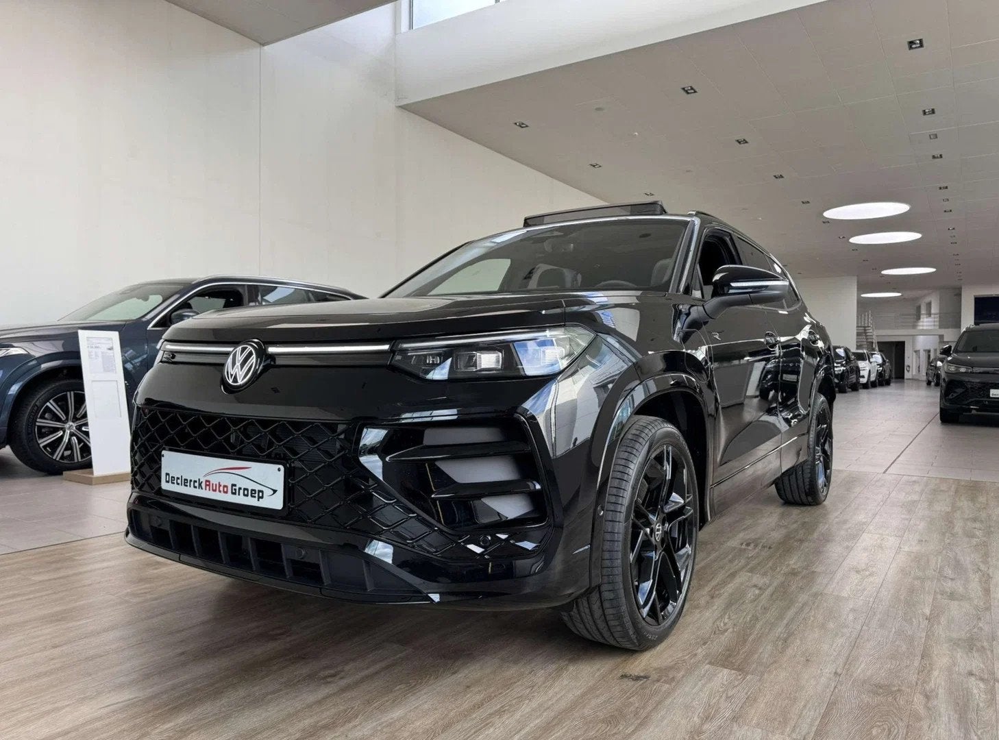 Volkswagen Tayron HYBRID DSG*R-LINE*BLACK EDITION*FULL OPTIO, Achat, Euro 6, Noir, 5 portes