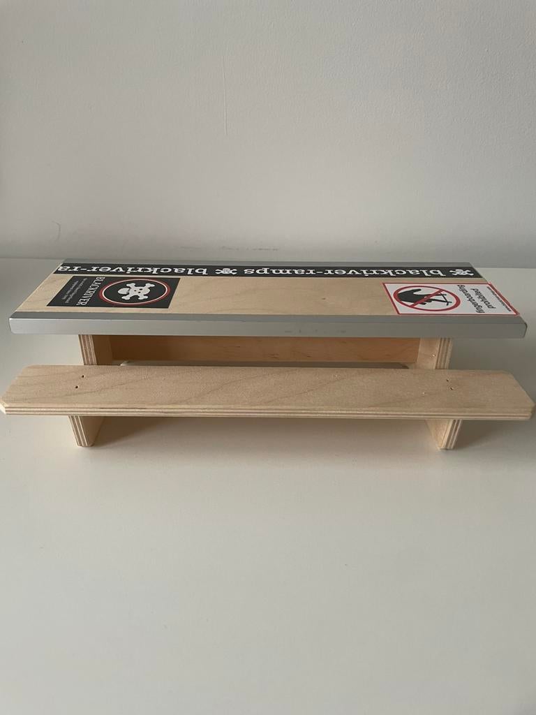 Bkackriver fingerboard table, Enlèvement, Comme neuf