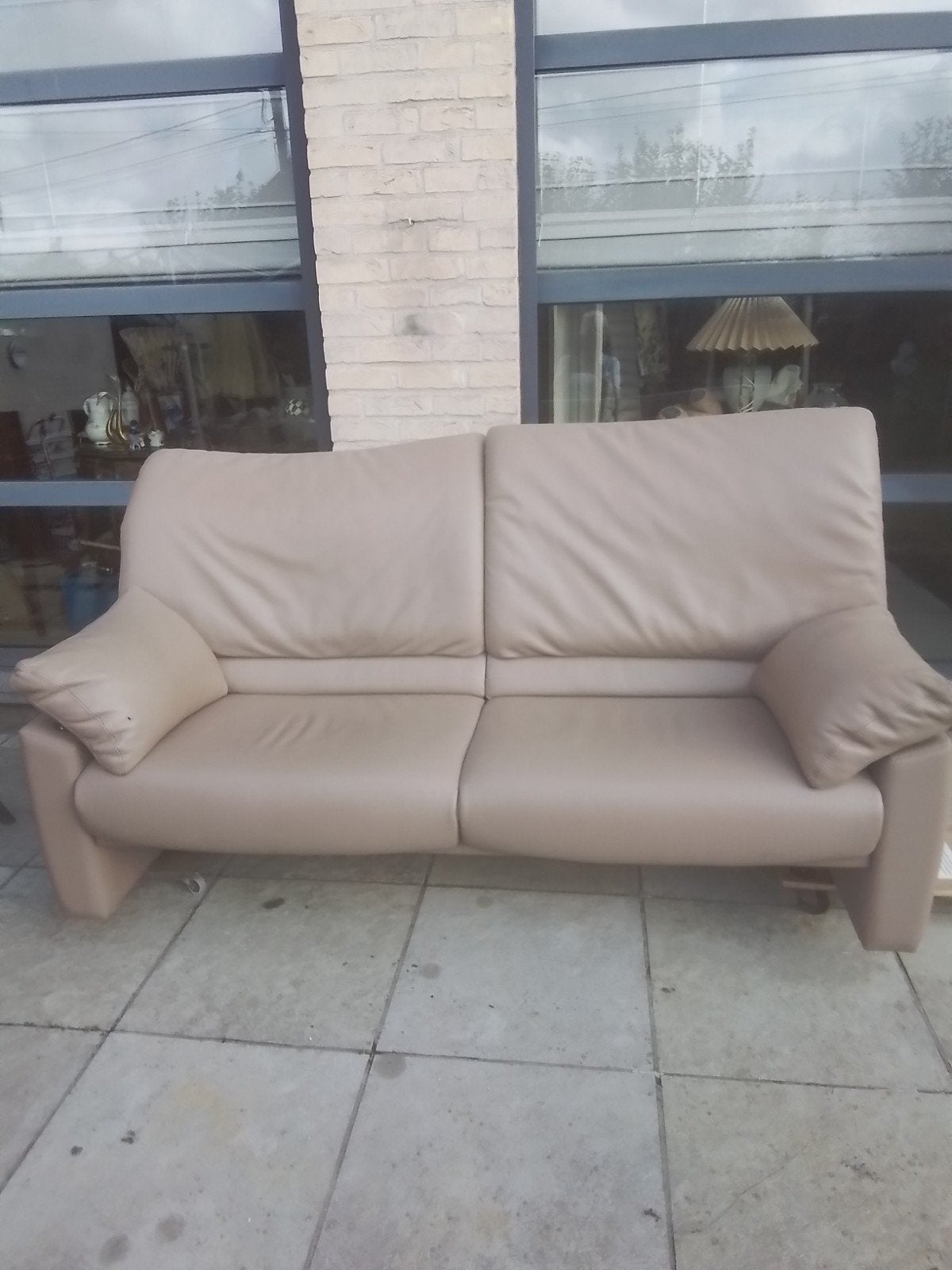 prachtige  divan in camel kleurig leder in perfecte  staat, Ophalen