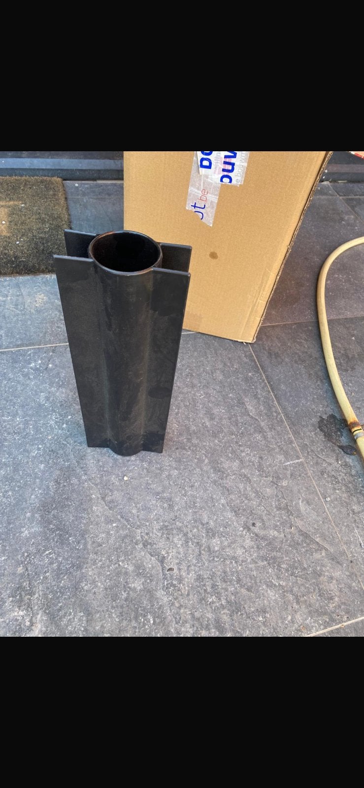 Betonplaten houder schutingen 9x, Doe-het-zelf en Bouw, Buizen en Afvoer, Ophalen, Nieuw