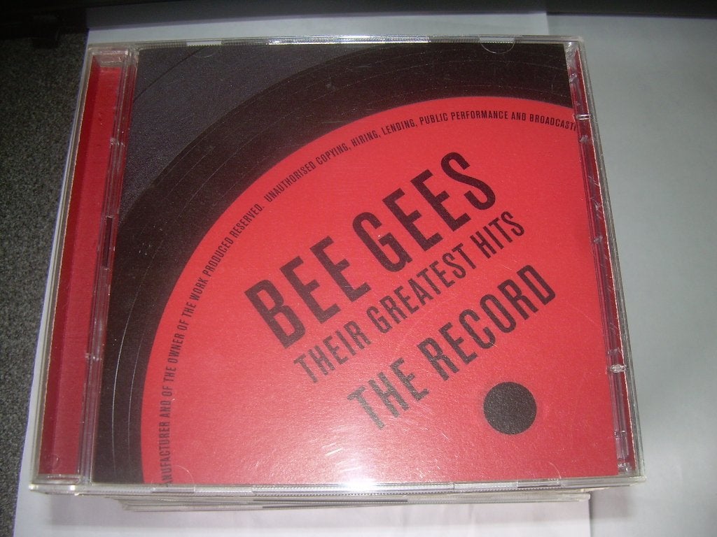 2 CD S - THE BEE GEES - GREATEST HITS, Cd's en Dvd's, Cd's | Pop, Ophalen of Verzenden, 1970 - 1979, Zo goed als nieuw