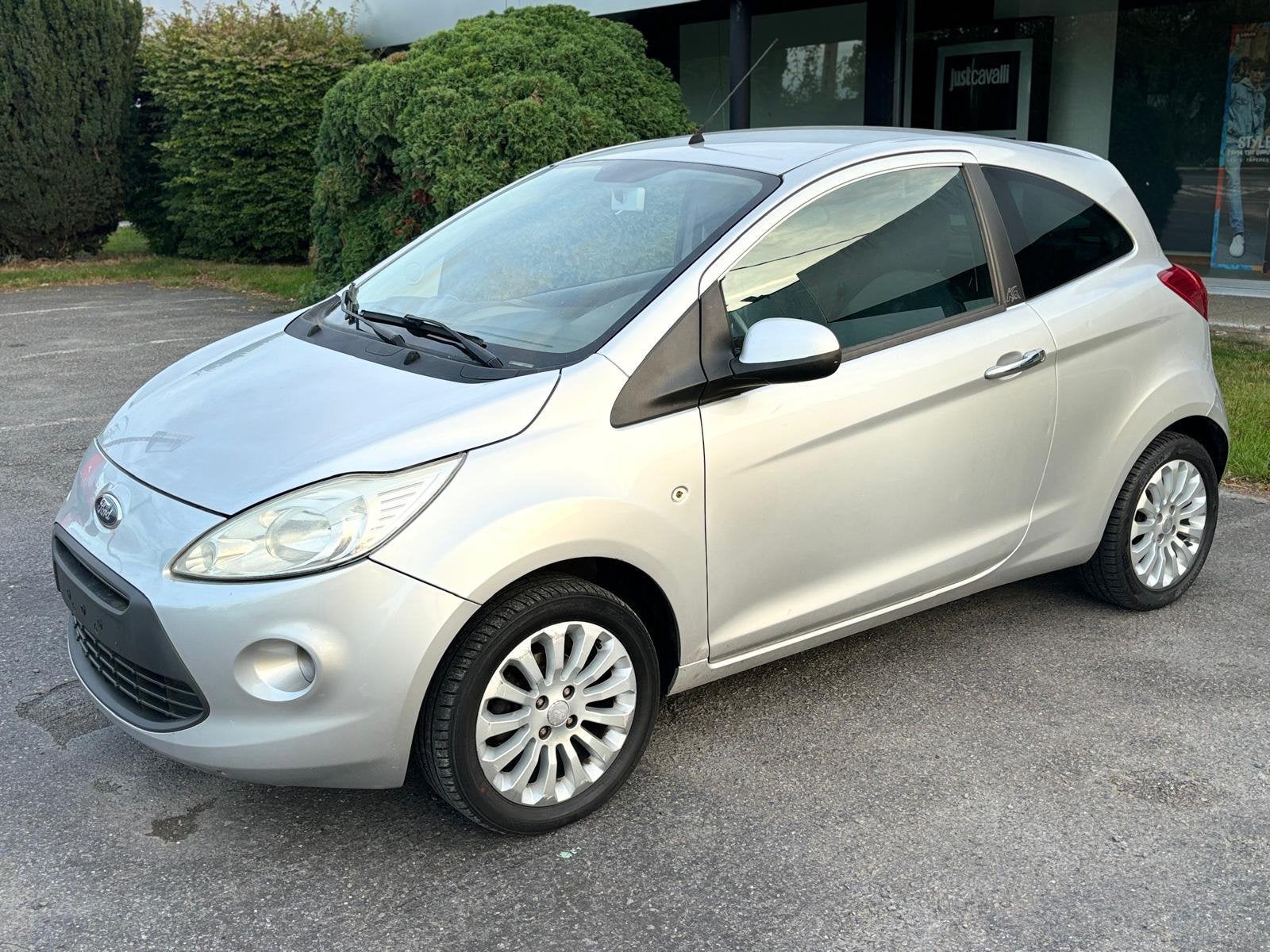 Ford ka 1200 i airco 3 eme vitesses ne va pas ?, Autos, Argent ou Gris, Achat, Electronic Stability Program (ESP), Ka