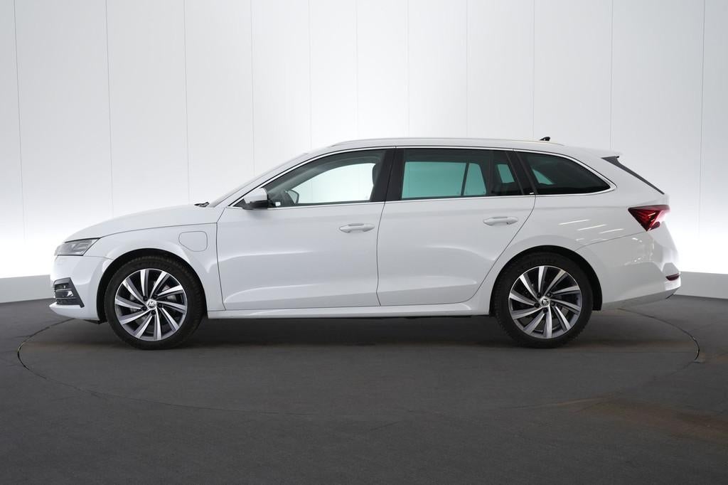 (2BDR671) SKODA OCTAVIA COMBI, Auto's, Skoda, Gebruikt, Wit, Plug-in hybride, 5 deurs