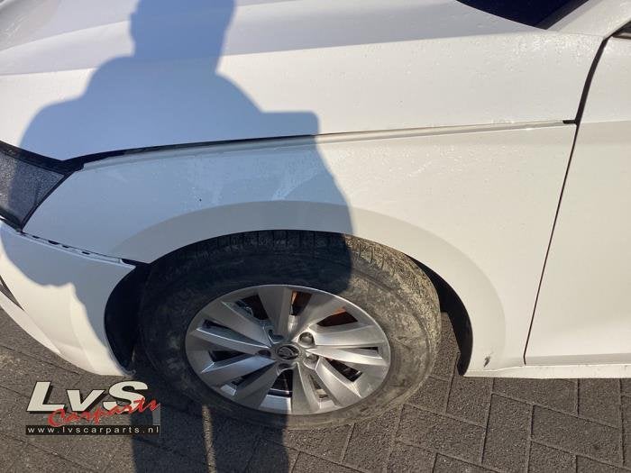 Aile avant gauche d'un Skoda Octavia (LF9E), -, 3 mois de garantie, Utilisé, Skoda