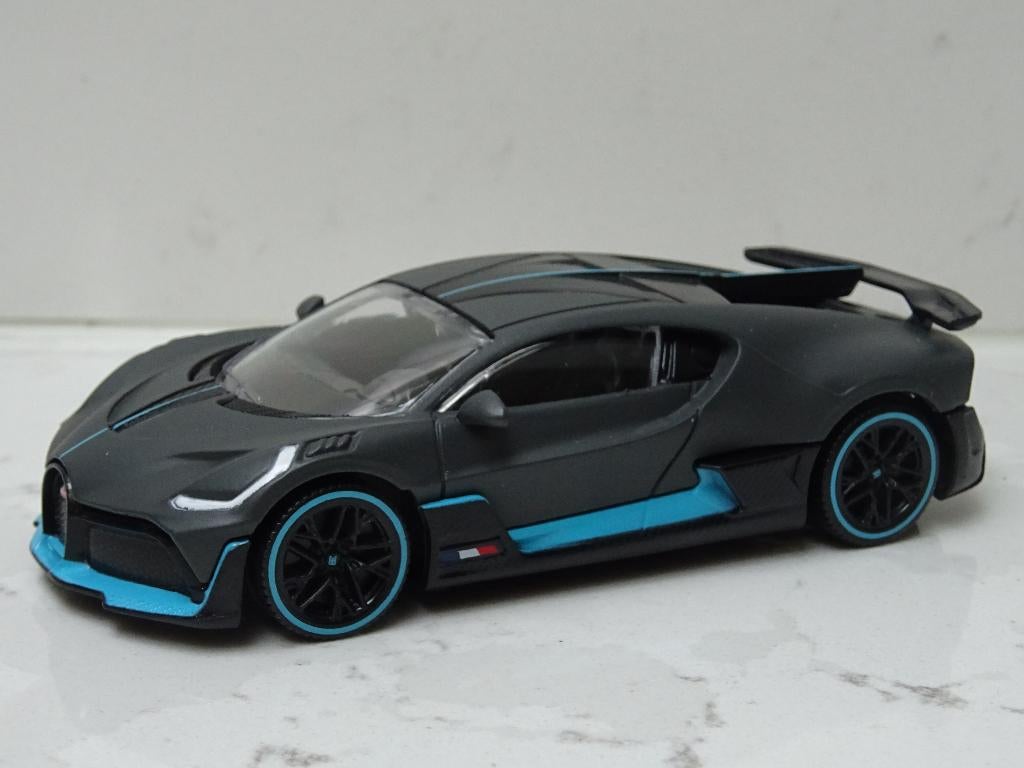 2019 Bugatti Divo - 1/43, Enlèvement ou Envoi, Comme neuf, Voiture
