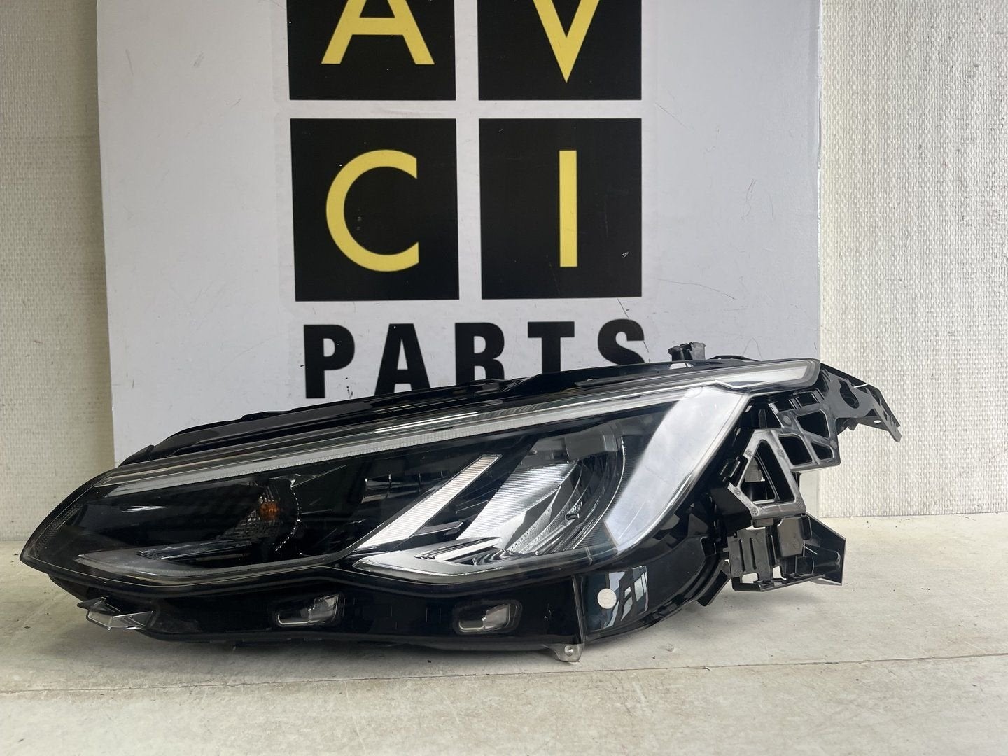 Koplamp Vw golf VIII 8 Halogeen led rechts 5H1941005, Volkswagen, -, Utilisé, -