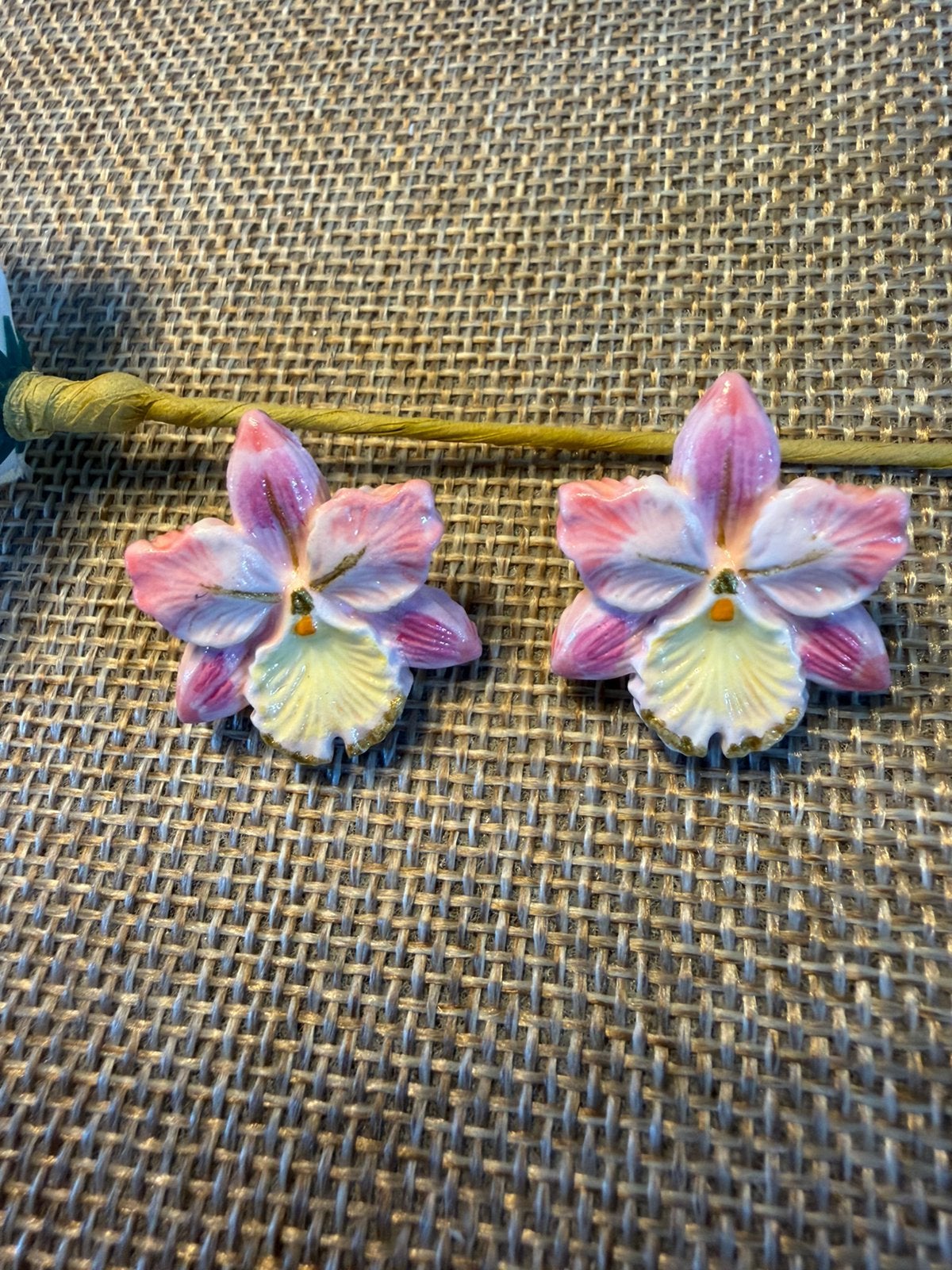 Prachtige oorbellen in orchidee (zelfgemaakt!), Handtassen en Accessoires, Oorbellen, Overige materialen, Verzenden, Nieuw, Roze