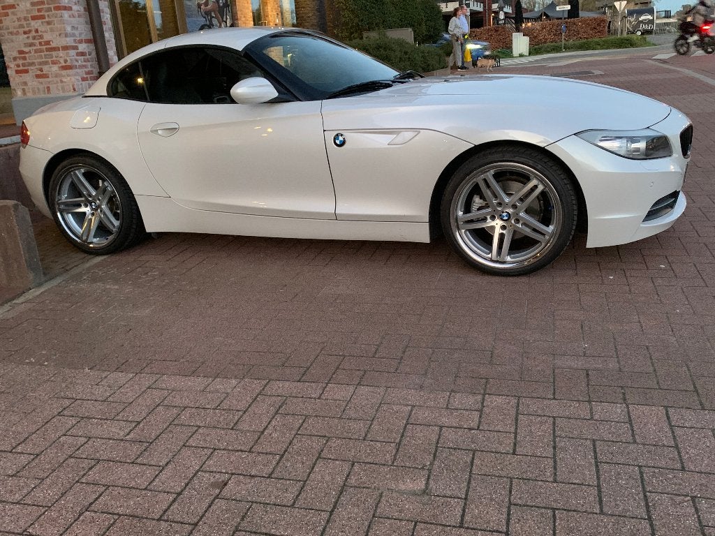 BMW Z4 S drive 20i in zeer goede staat!!, Auto's, Automaat, Euro 5, Achterwielaandrijving, Zwart