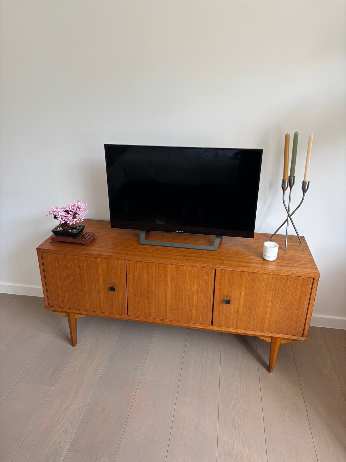 Vintage TV meubel / Dressoir - Mid century modern, Teck, 25 à 50 cm, Avec porte(s), 100 à 150 cm