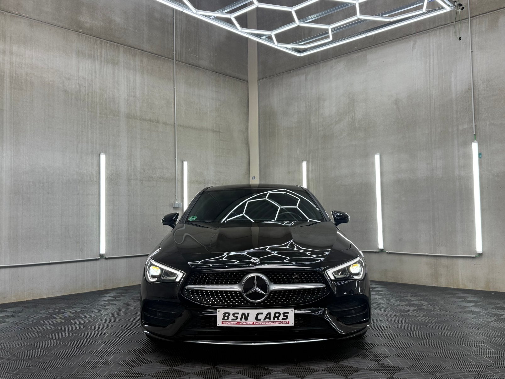 MERCEDES-BENZ CLA180D/2.0MERCEDES/AMG/CAMERA/SFEER/GARANTI, Auto's, Automaat, Achterwielaandrijving, Alcantara, Zwart