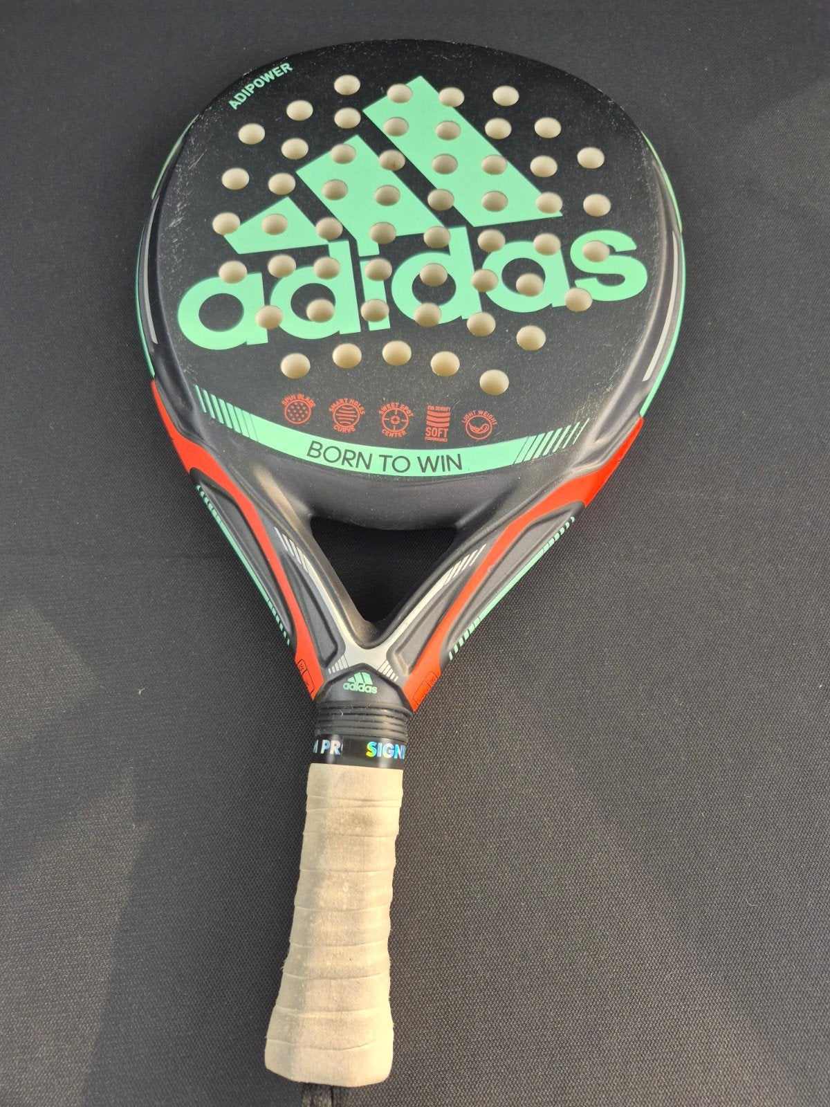 Padel Raket, Ophalen